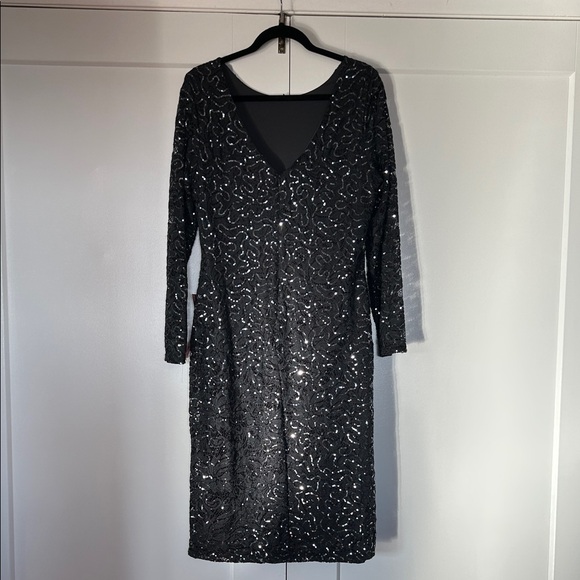 Elegant Sequin Dress NWT - Picture 5 of 6